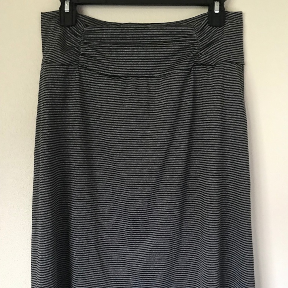 Athletic fabric knee length summer skirt